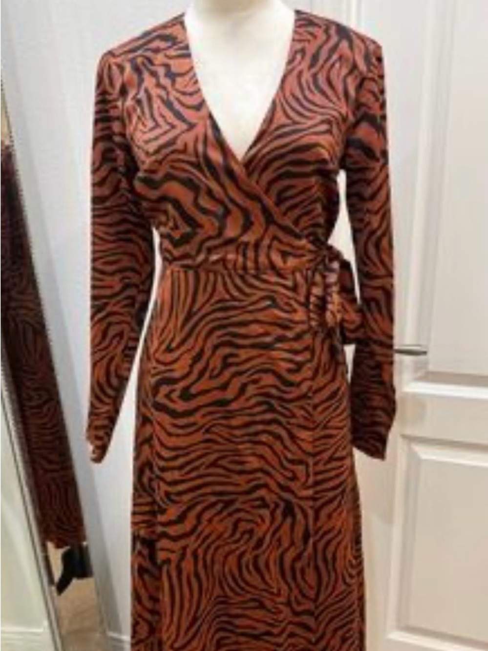 Sweet Baby Jamie Zebra Print Wrap Midi Dress Orange & Black Medium NWT